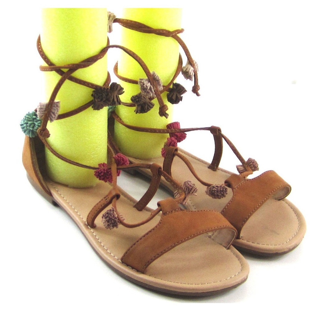 Maurices Women's Sandals‎ isly Brown Vegan Leather Gladiator Floral Poms Sz 9 M
